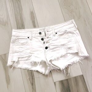 Abacrombie & Fitch woman’s shorts Low Rise size 26 (2)